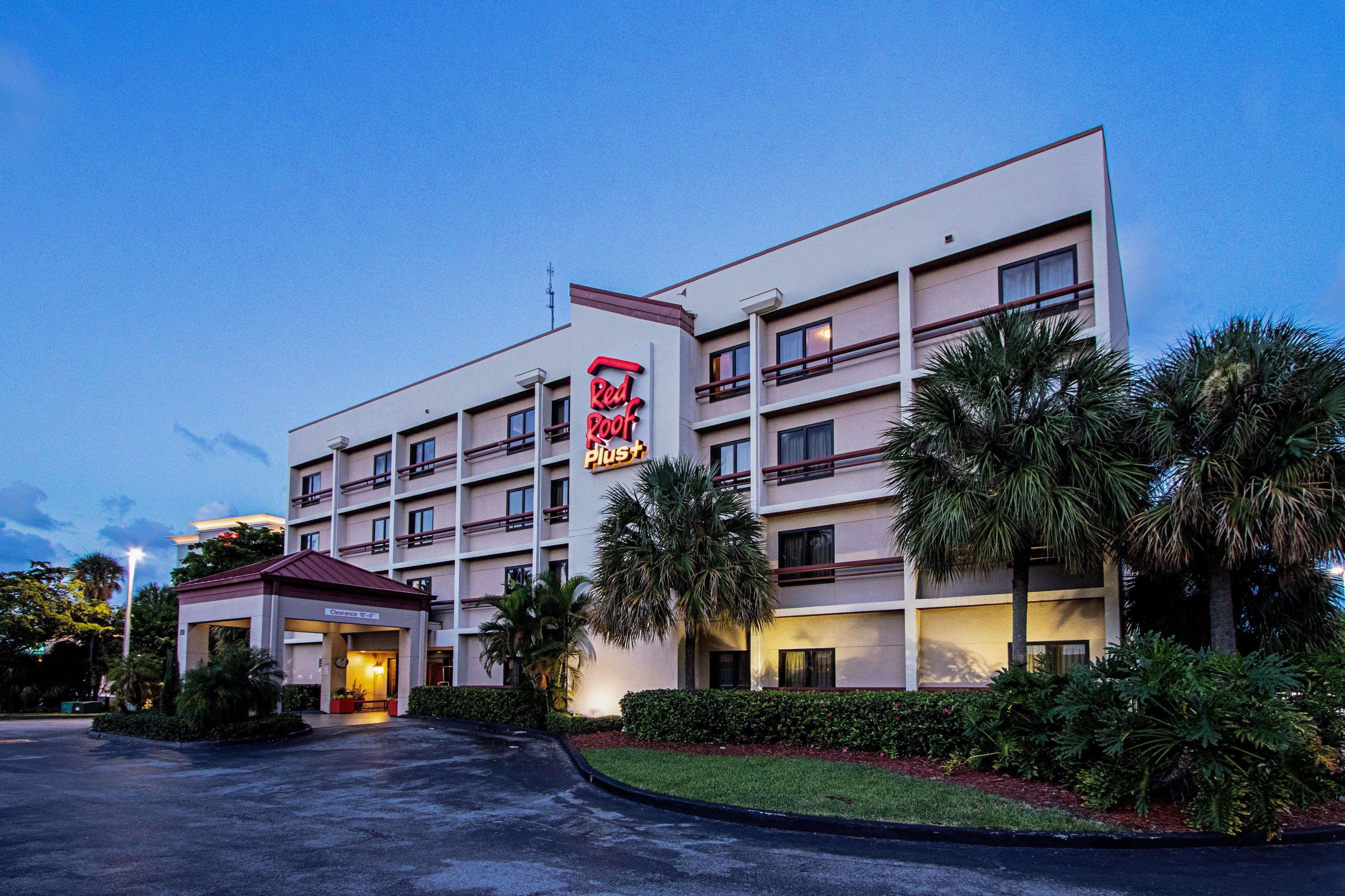 Red Roof Miami Airport Hotel