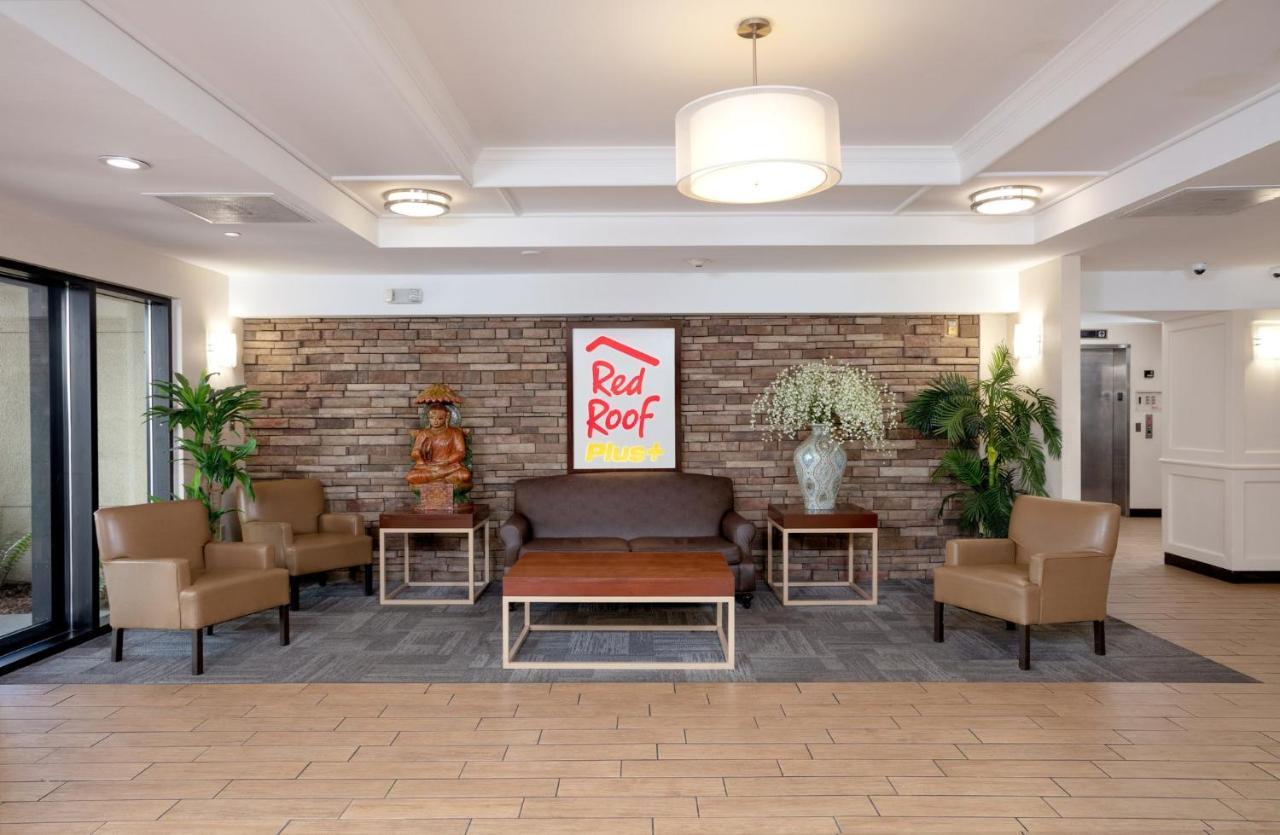 Hotel Red Roof Miami Airport 2*